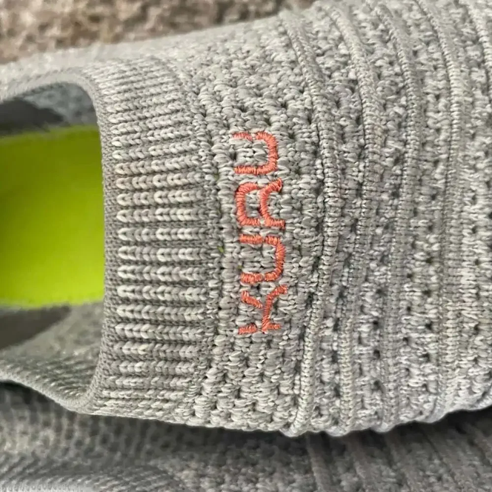 Kuru Quantum Gray and Pink Knit Sneakers